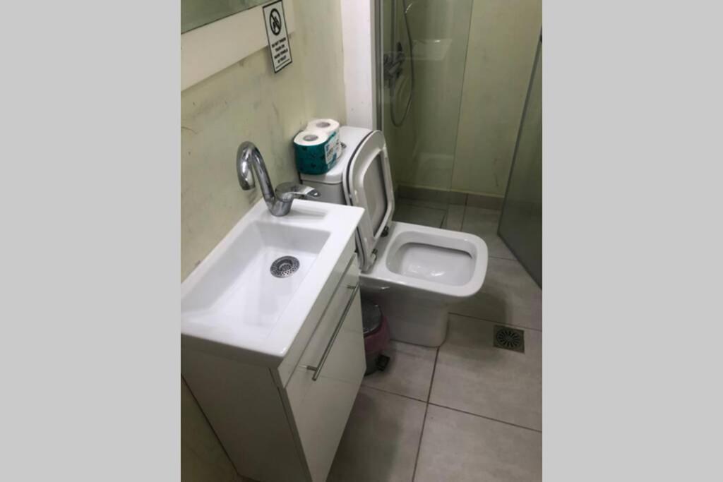 Exarcheia: Independent Ground Floor House. Apartment Athena Bagian luar foto